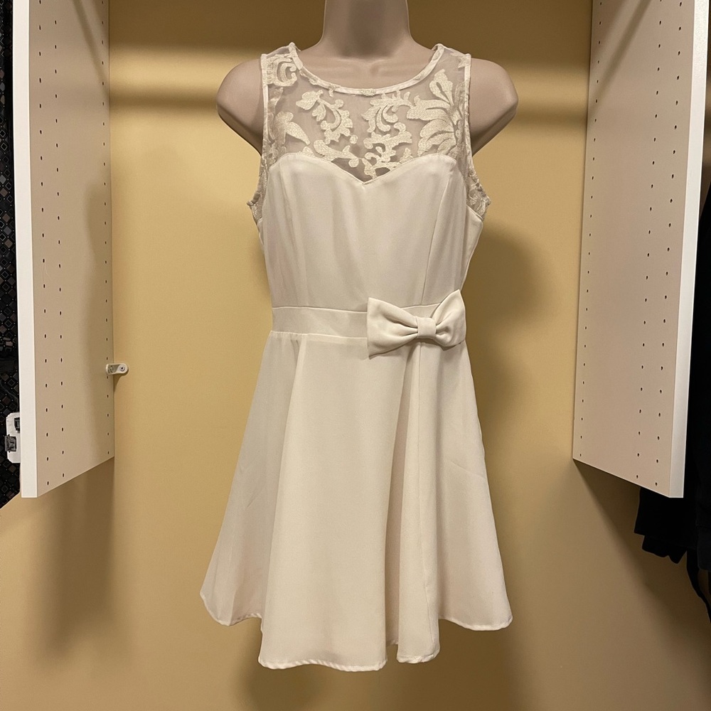 Forever 21 Off-White Textured Dress